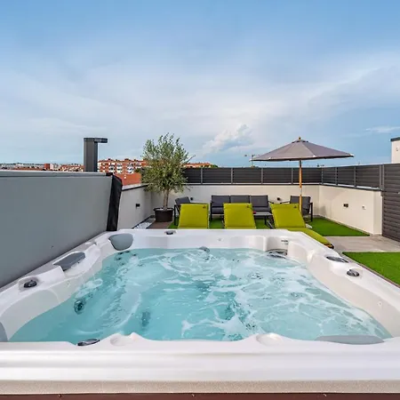 Panorama Deluxe * Zara